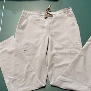 Figs Women's Straight Leg Pants in Light Gray